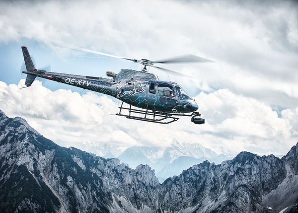 00 Header as 350 B3 Ecureuil the Flying Bulls