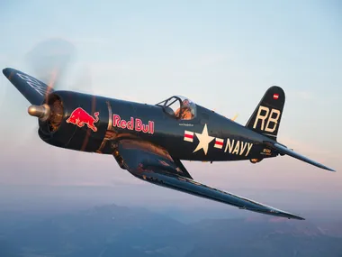 00_header_chance_vought_f4u-4_corsair_the_flying_bulls.jpg