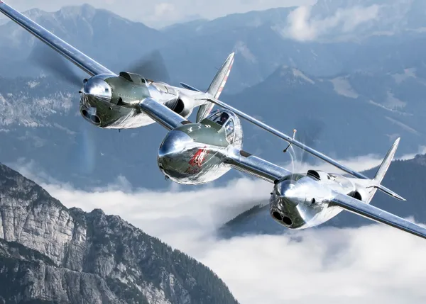 34_lockheed_p-38_lightning_the_flying_bulls.jpg