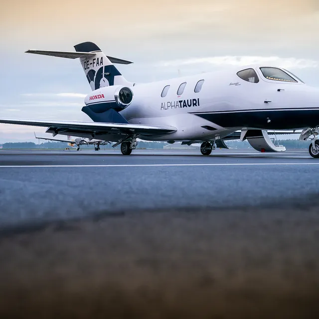 00_header_hondajet_ha-420_elite_the_flying_bulls_philip_platzer.jpg