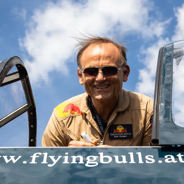 02_eric_goujon_pilot_the_flying_bulls.jpg