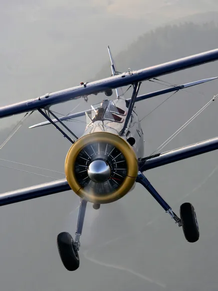 18_pt-17_stearman_the_flying_bulls.jpg