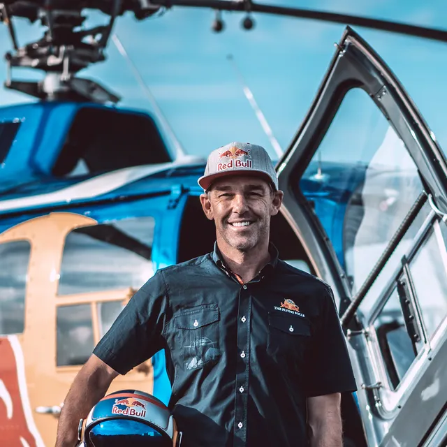 00_header_aaron_fitzgerald_pilot_the_flying_bulls.jpg