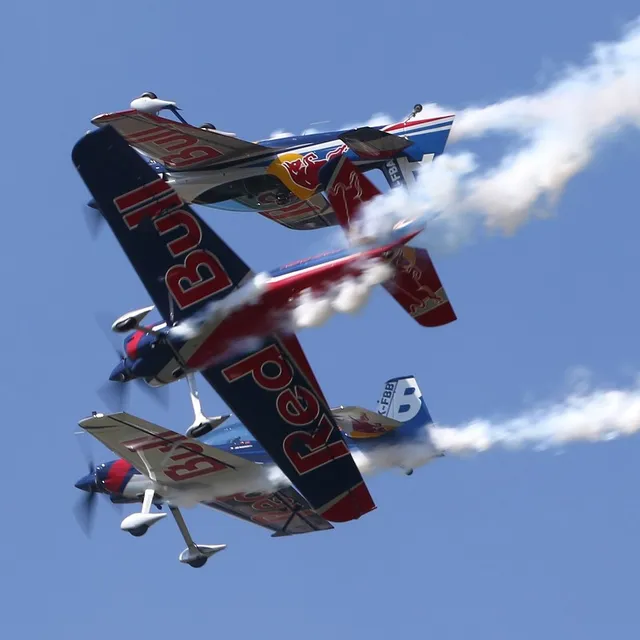04_czech_aerobatics_team.jpg