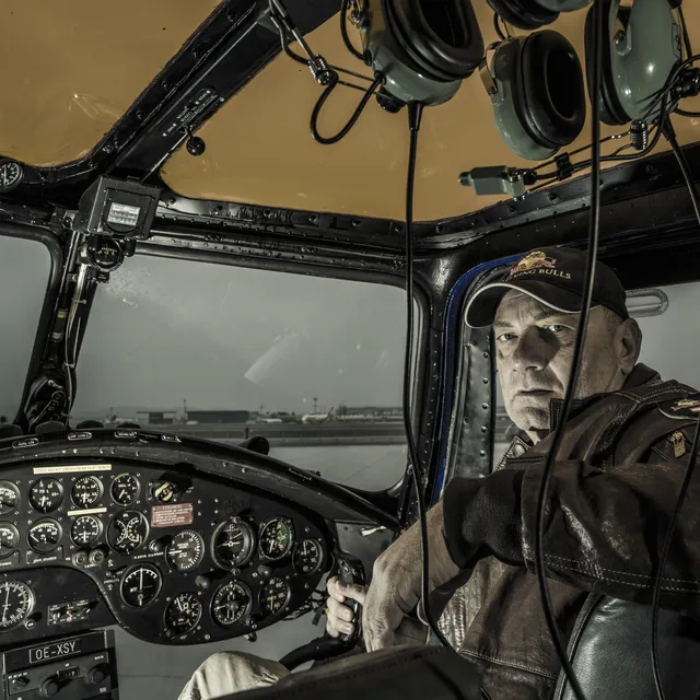13_siegfried_schwarz_ehemaliger_chefpilot-helikopter_the_flying_bulls.jpg