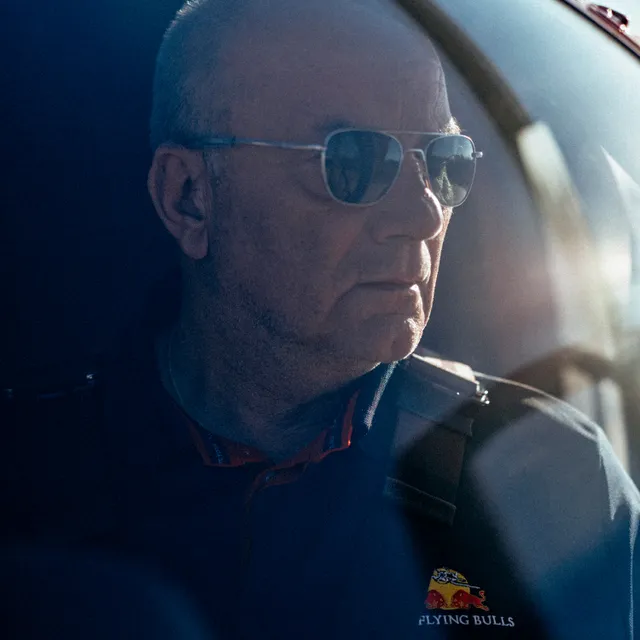 05_siegfried_schwarz_ehemaliger_chefpilot-helikopter_the_flying_bulls.jpg